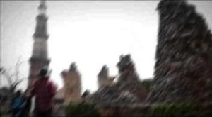 Noticia: El falso alien que aterroriza a los turistas de Delhi 2