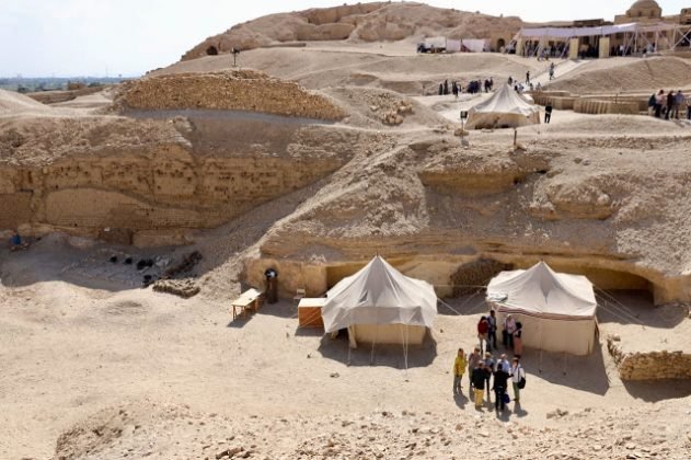 Encuentran en Luxor una tumba con 3.000 años de antigüedad que contiene dos sarcófagos intactos 12